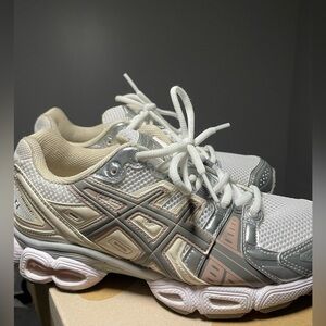 Asics sneaker great condition